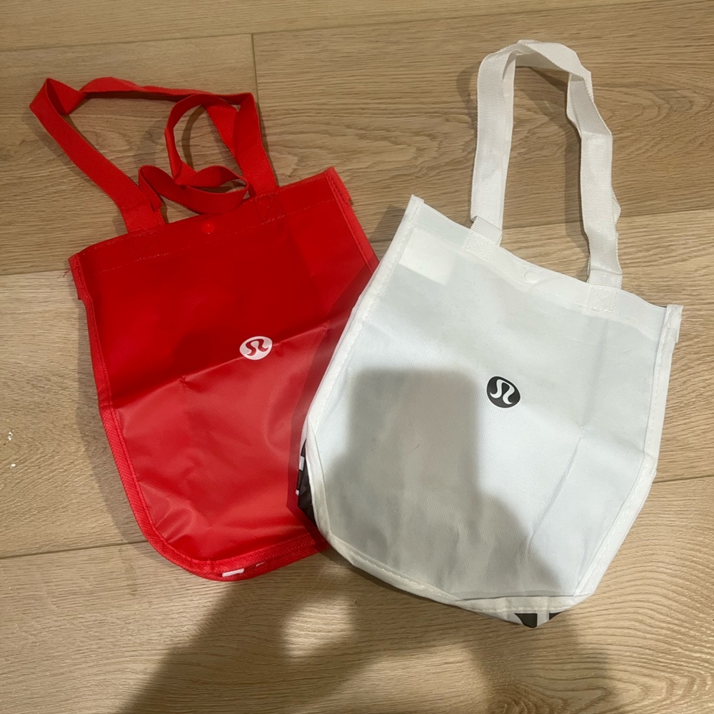 Set of 2 Small Lululemon bags